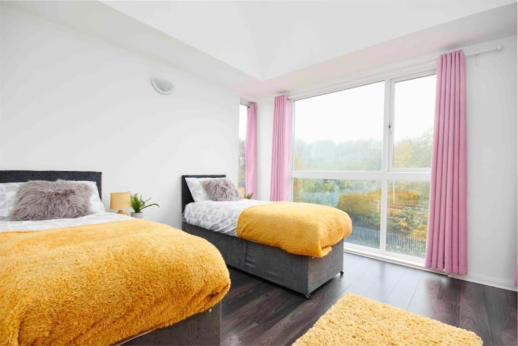Dellehomes- Free Parking, Wfh, Family-Friendly Manchester Ngoại thất bức ảnh