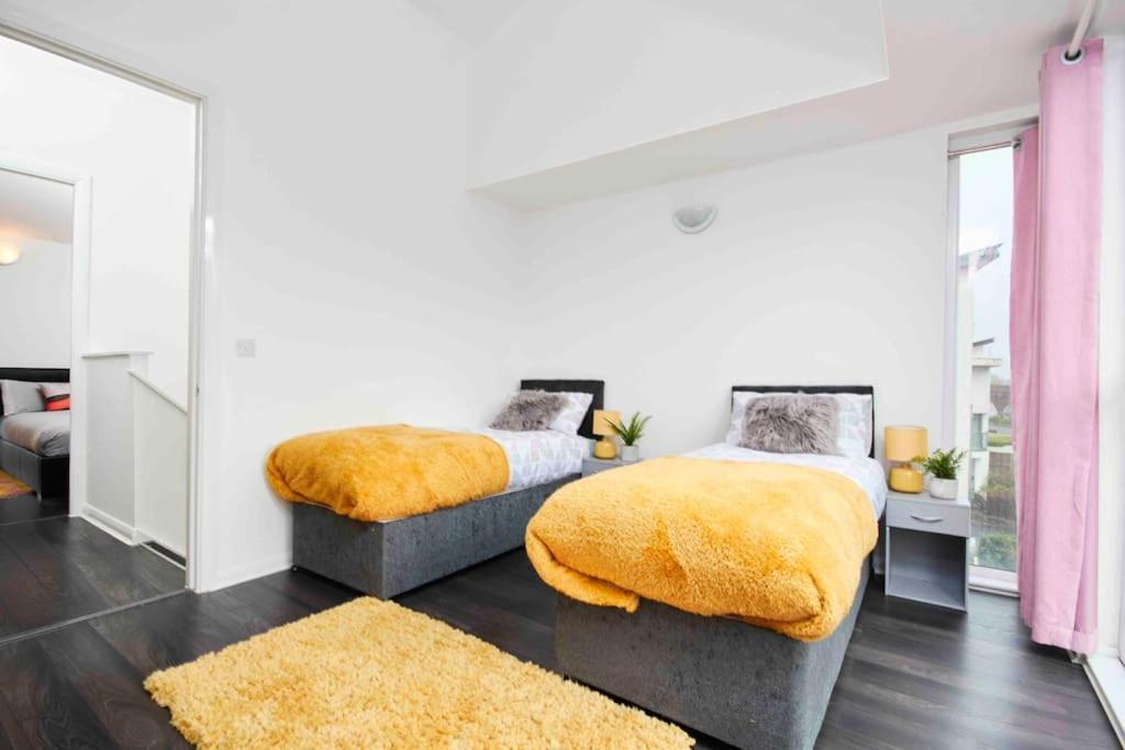 Dellehomes- Free Parking, Wfh, Family-Friendly Manchester Ngoại thất bức ảnh