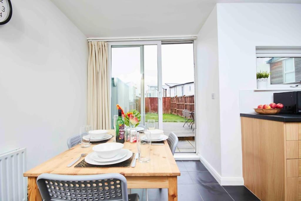 Dellehomes- Free Parking, Wfh, Family-Friendly Manchester Ngoại thất bức ảnh