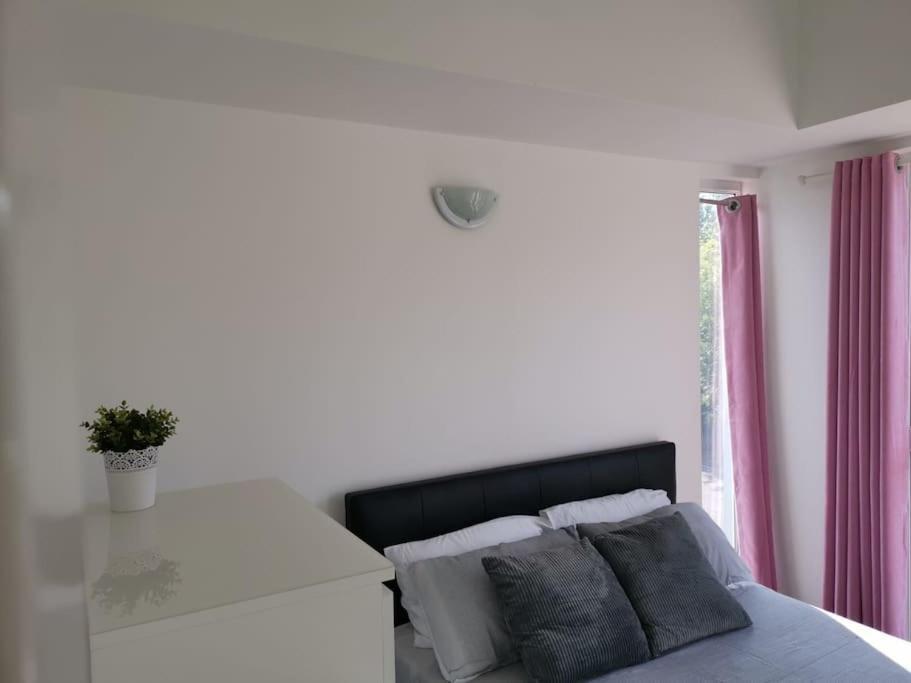 Dellehomes- Free Parking, Wfh, Family-Friendly Manchester Ngoại thất bức ảnh
