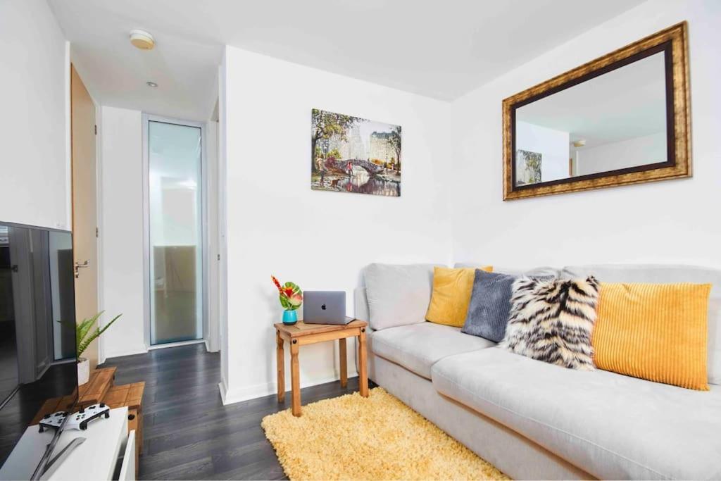 Dellehomes- Free Parking, Wfh, Family-Friendly Manchester Ngoại thất bức ảnh